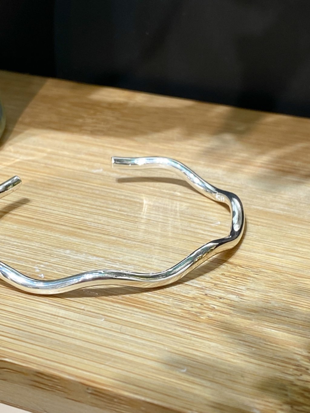 B1283 Wave Bracelet