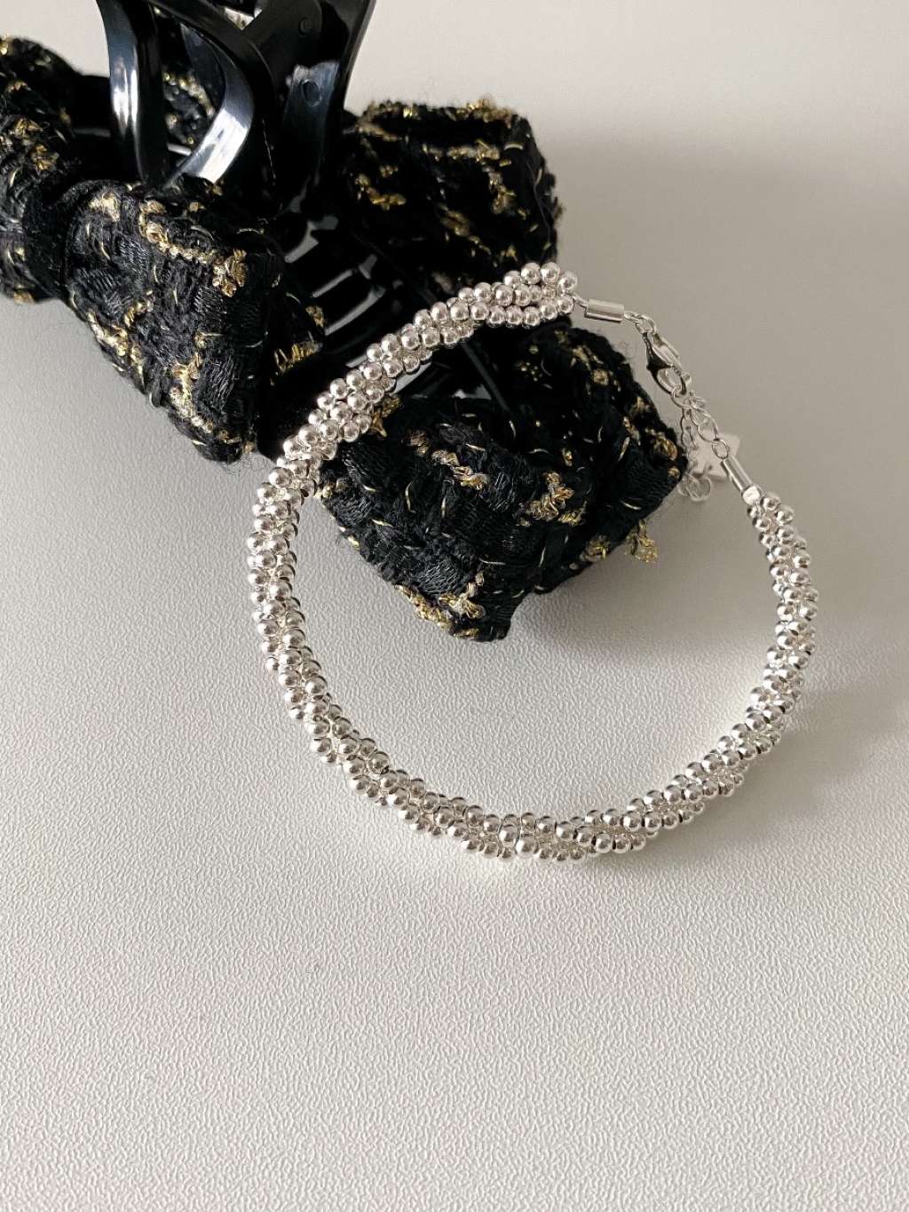 B1288 Twist Bracelet