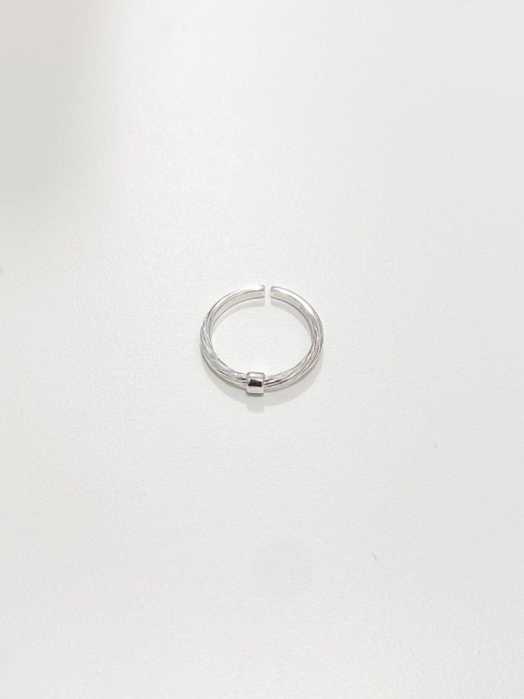 R1430 Twirl Cube Ring