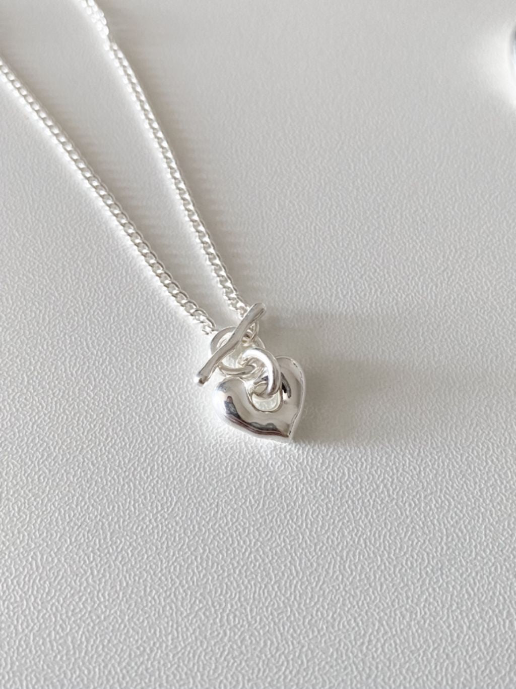 N1215/N1216 Solid T-Bar Heart Necklace