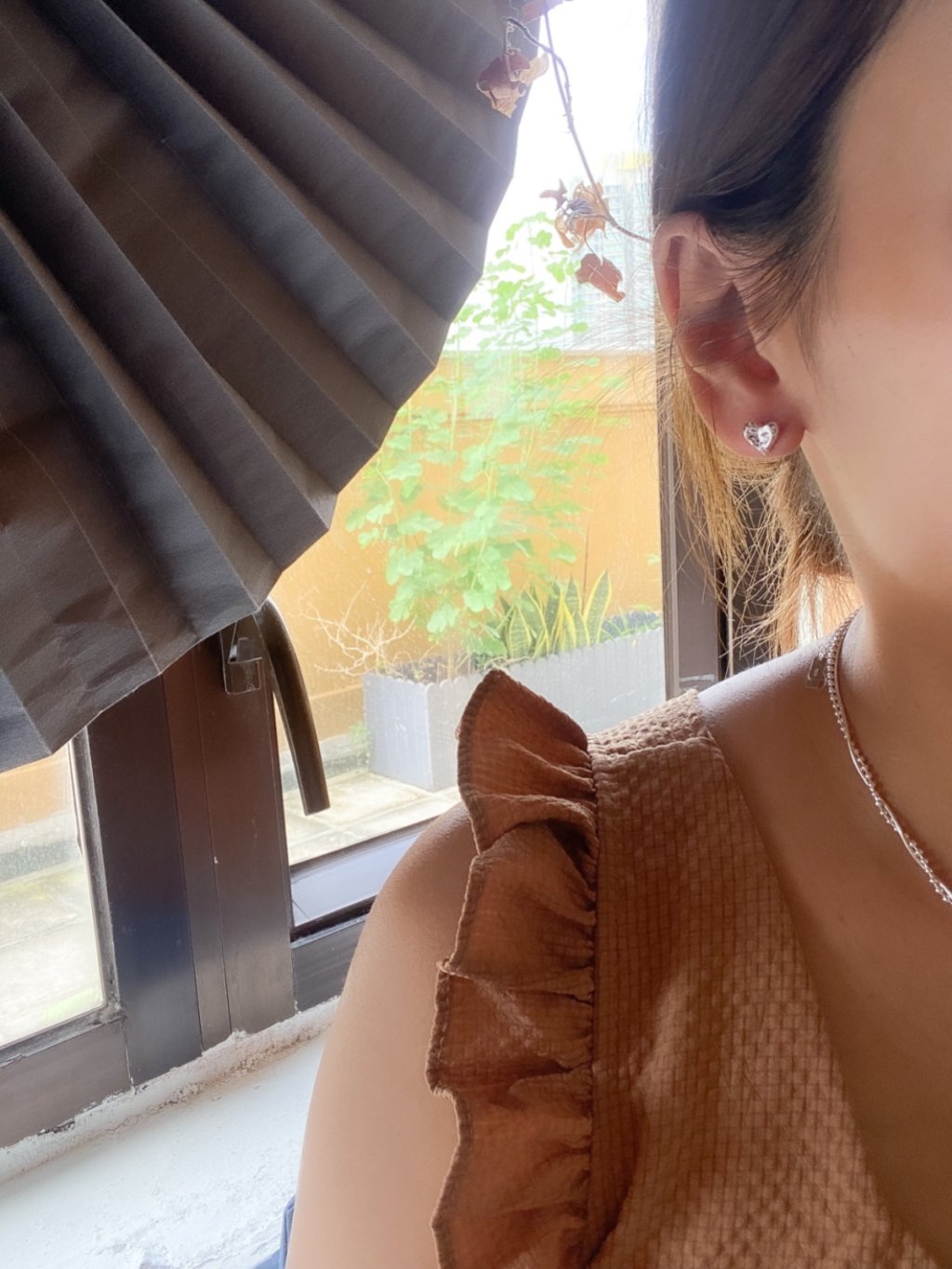 E1354 不規則愛心耳環