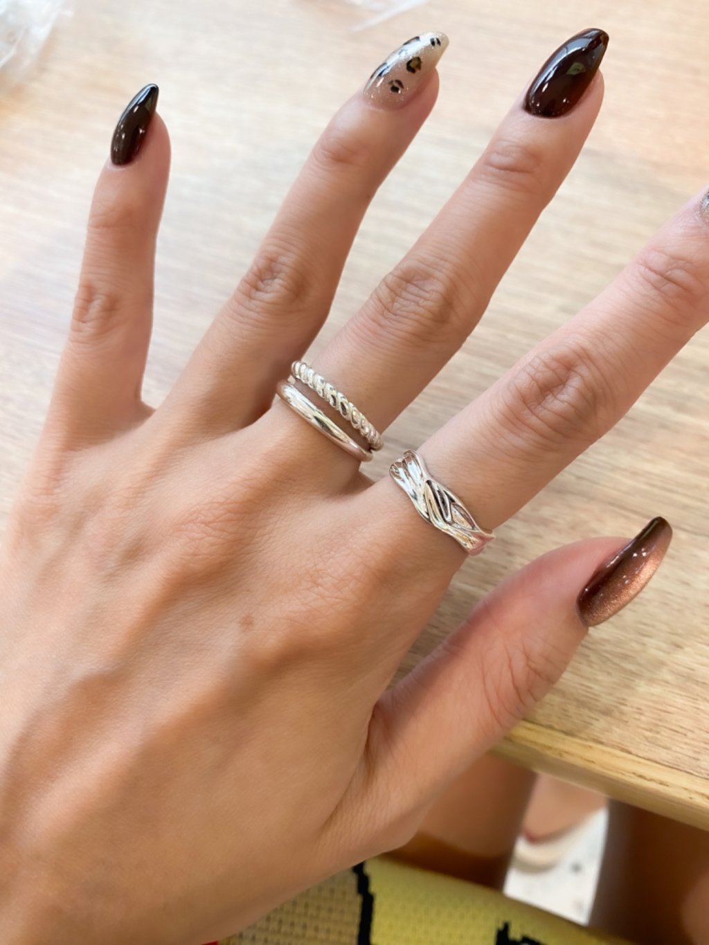 R1574 Irregular Grooved Ring