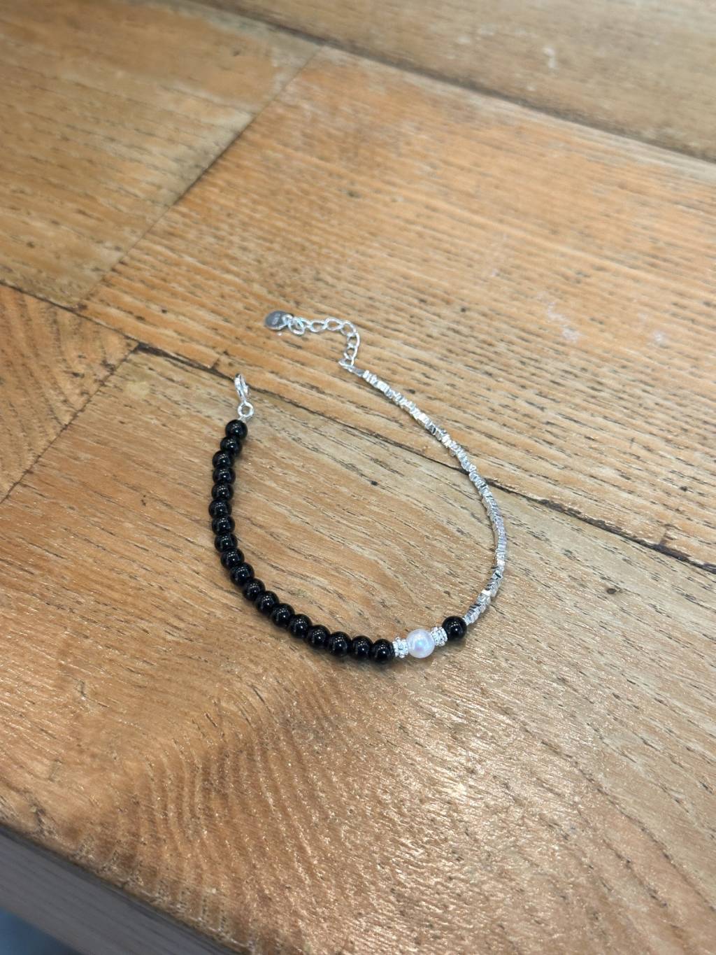 B1414 Black Agate Pearl Crushed Silver Bracelet