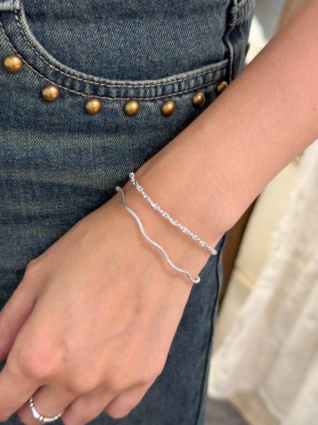 B1489 Wavy Frosted Stiff Bracelet