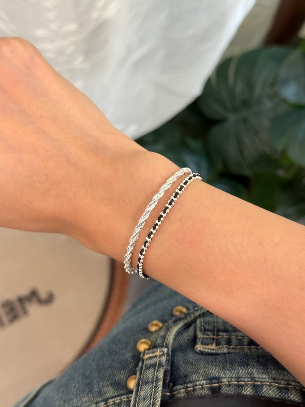 B1491 Bling Bling Twisted Round Bracelet