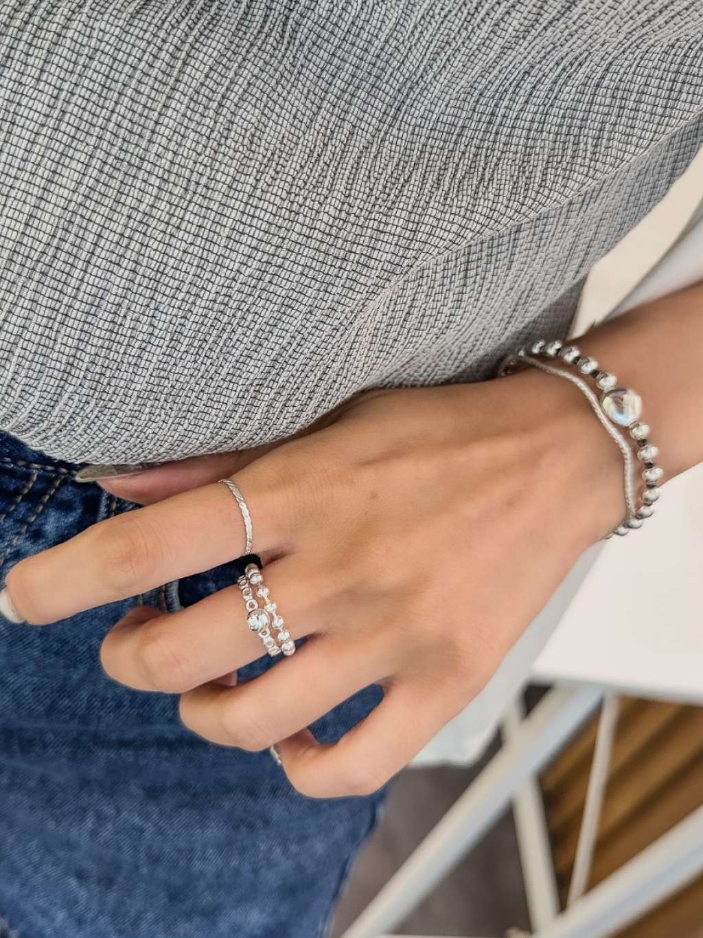 R1670 Flat Extra Thin Ring