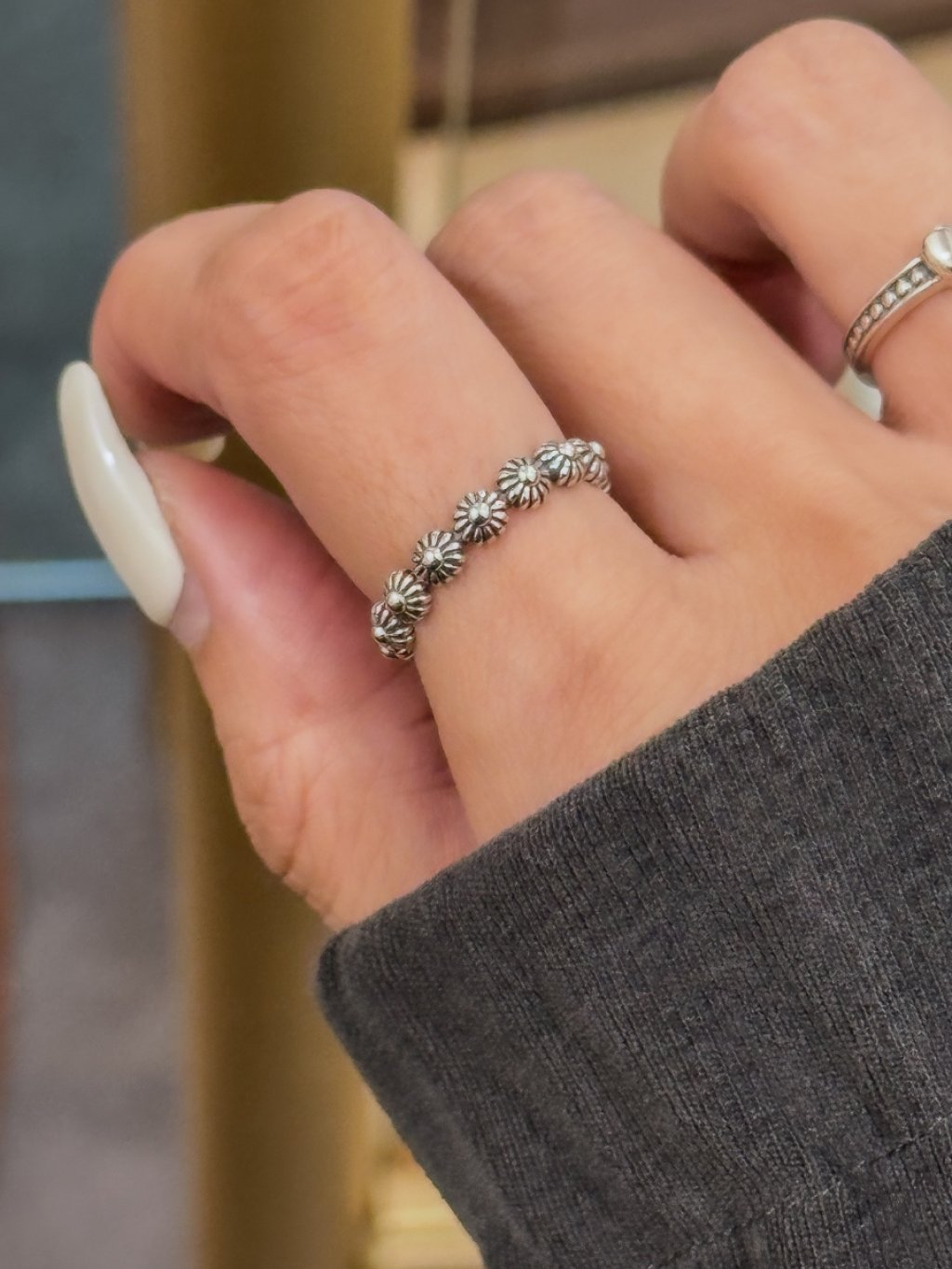 R1722 Distressed Sunflower Ring