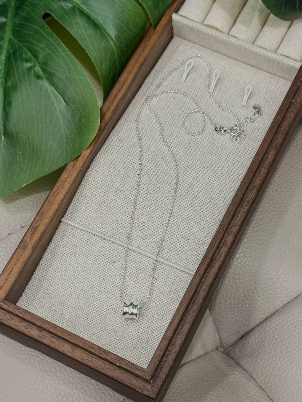 N1328 Cylindrical Grooved Necklace Italian Silver