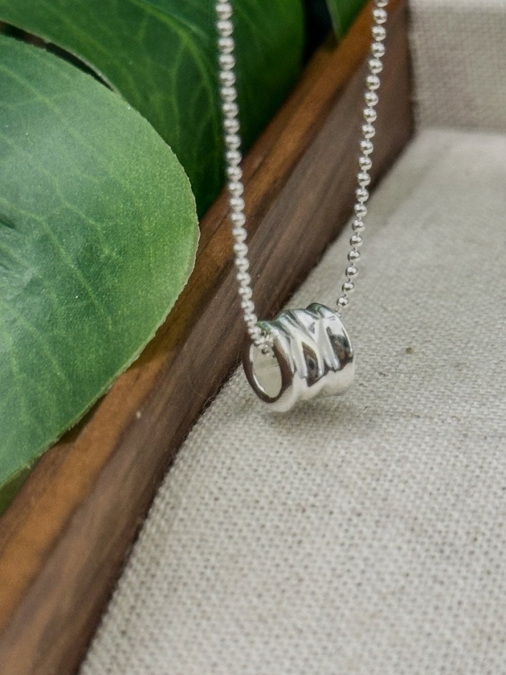 N1328 Cylindrical Grooved Necklace Italian Silver