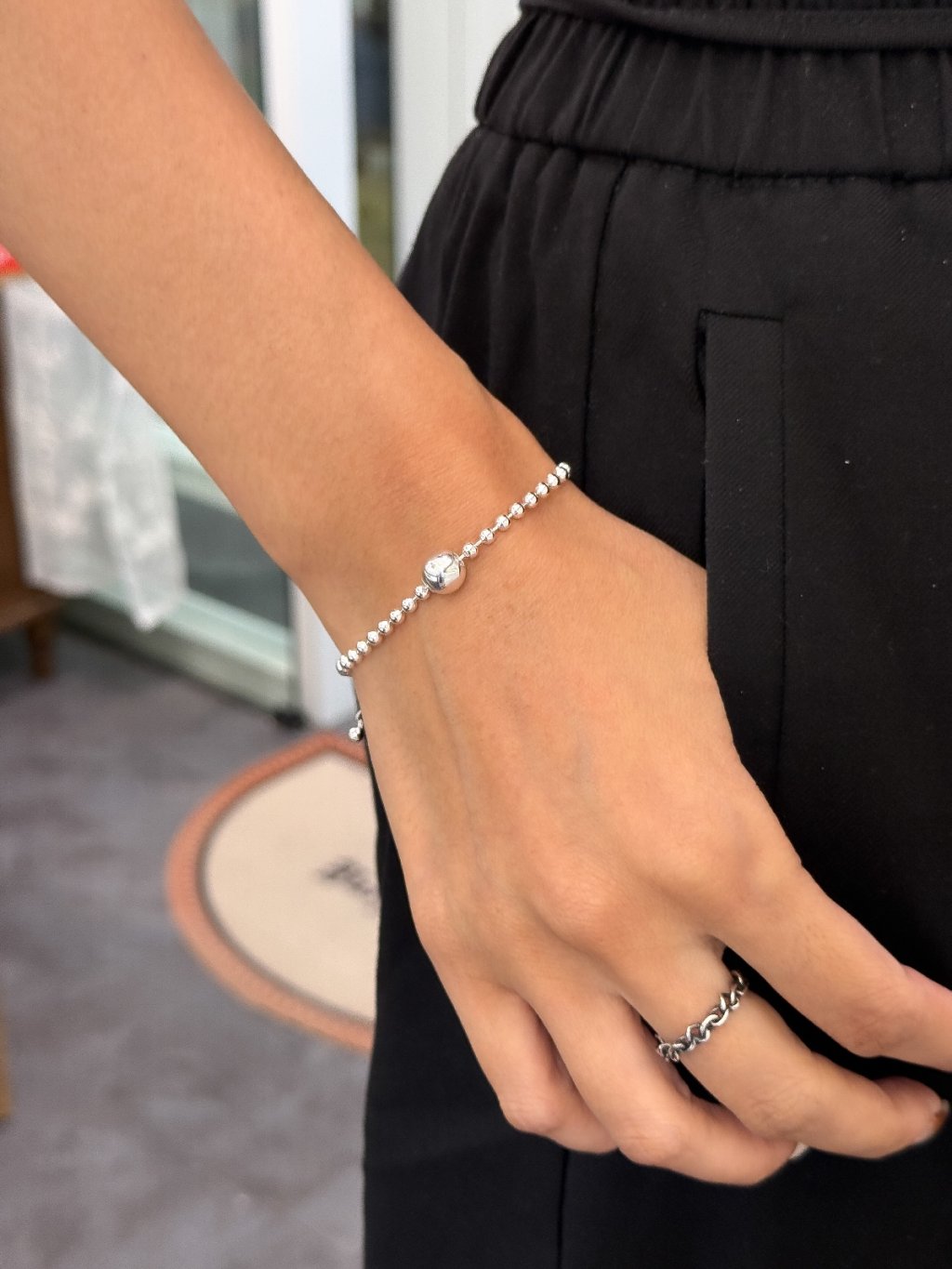 B1532 8MM Round Bead Bracelet (Beads are removable)