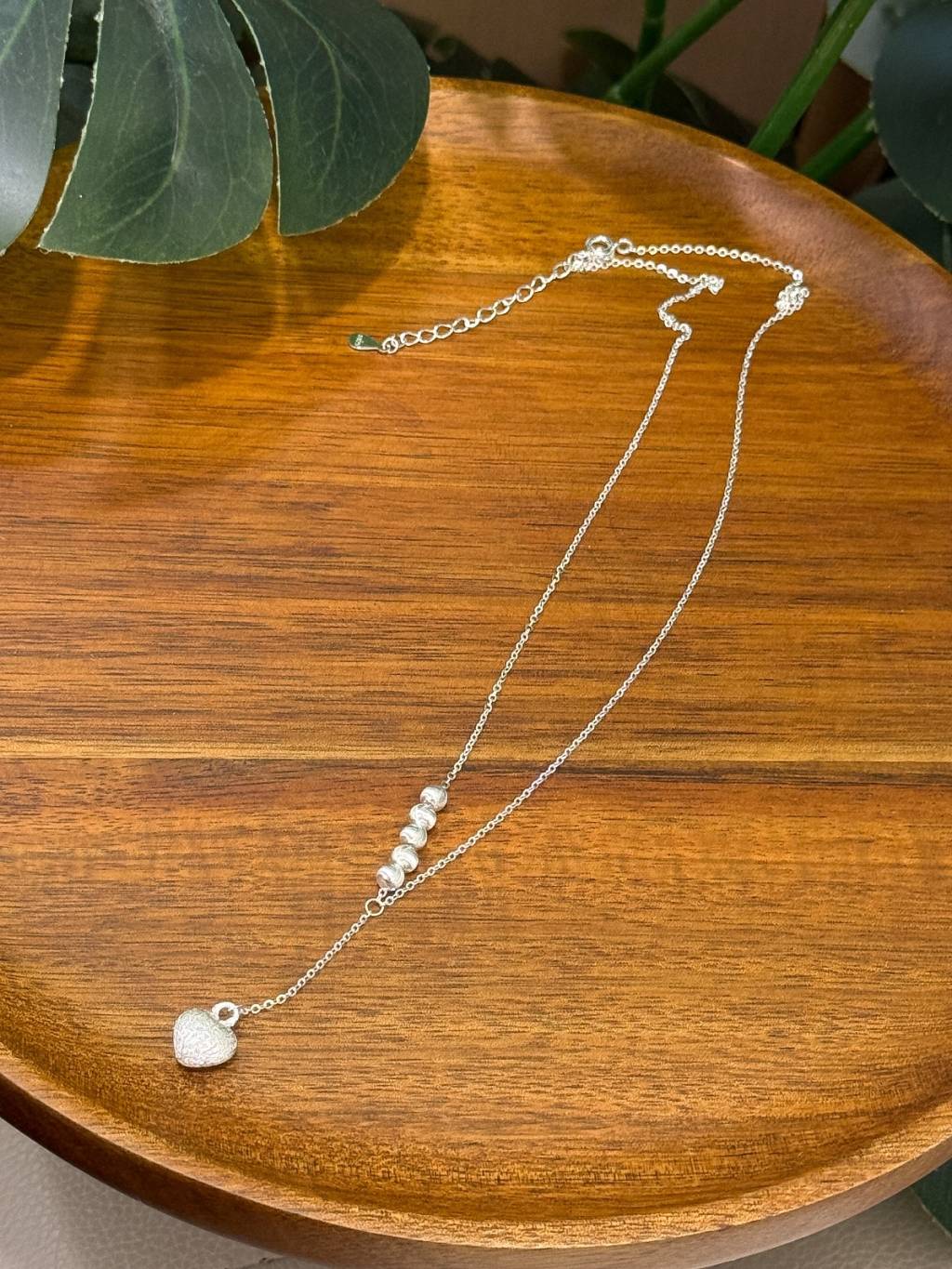 N1333 Frosted Heart & Laser Bead Necklace