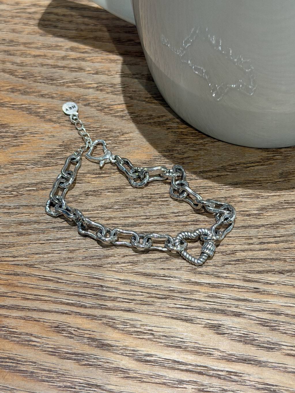B1535 Vintage Heavy-Duty Heart Lock Bracelet