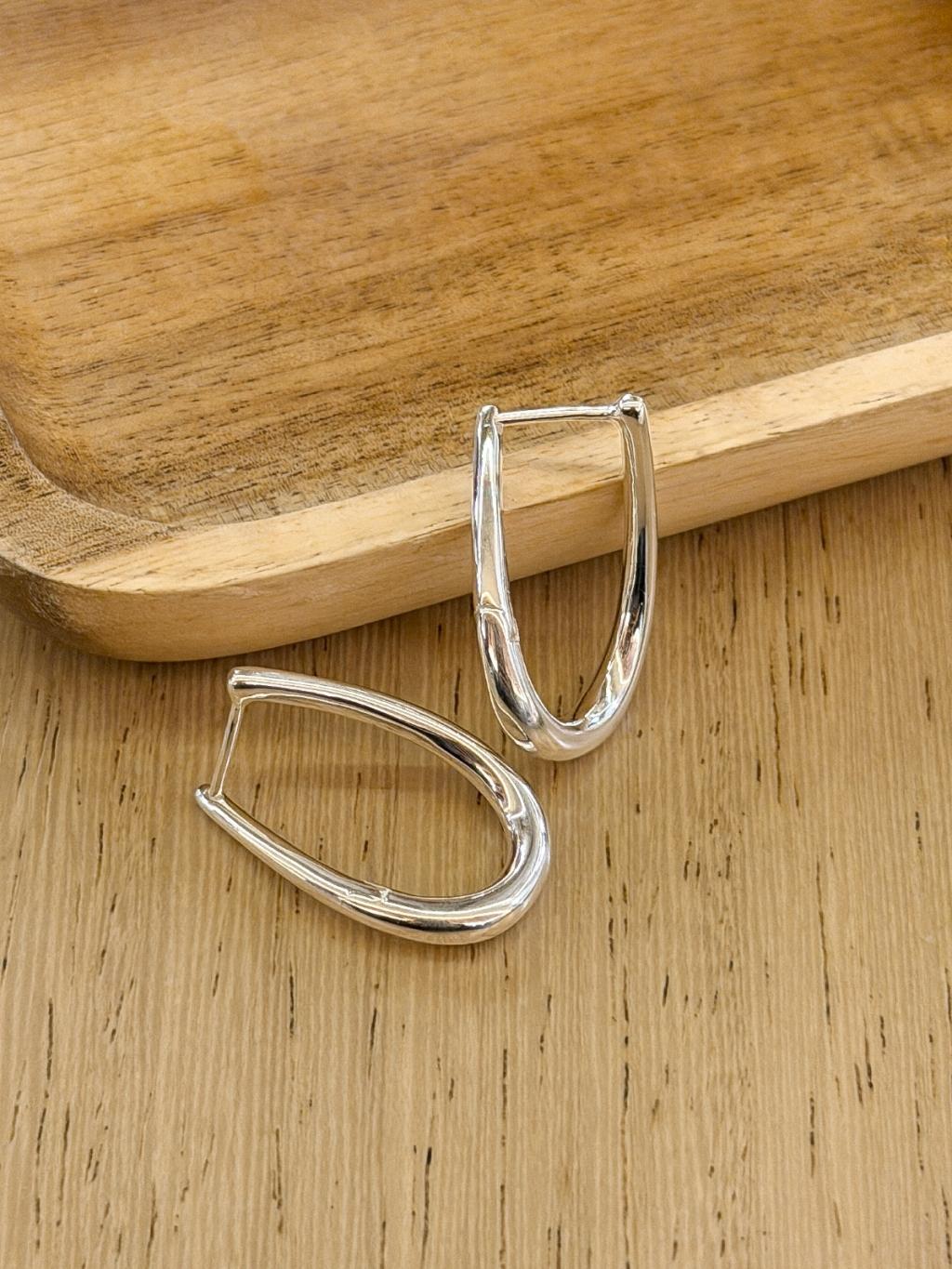 E1469 Smooth Long Circle Front and Back Earrings
