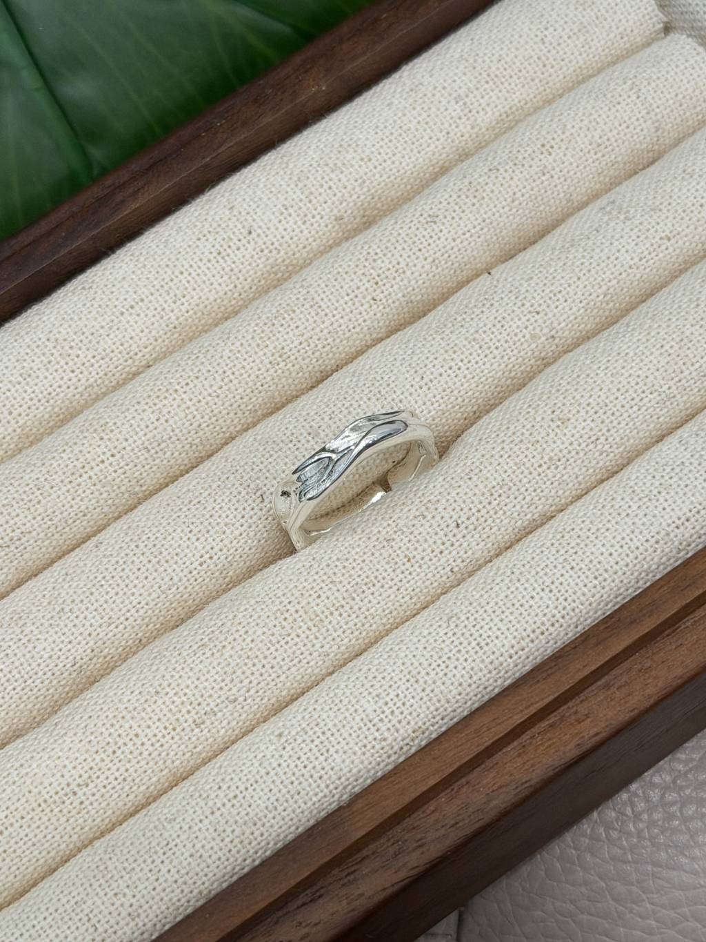 R1742 Irregular Ribbed Pinky Ring