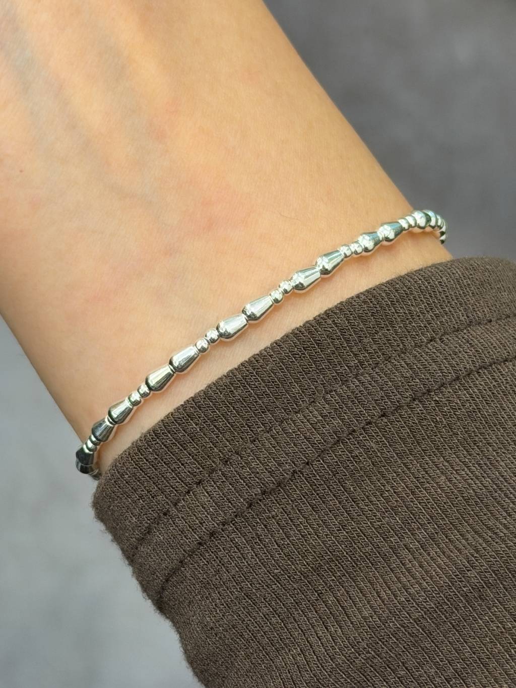 B1542 Trapezoid Bead Bracelet