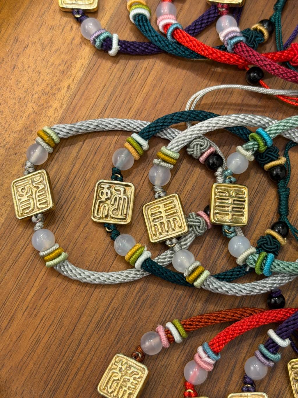 B1551 Master Hand-Carved Zodiac Bracelet (Sterling Silver Plated with 18K Gold)