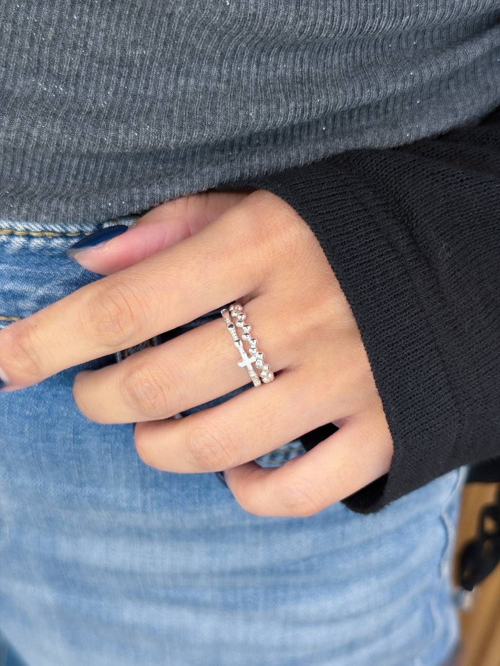 R1762 Full Bead Wave Ring