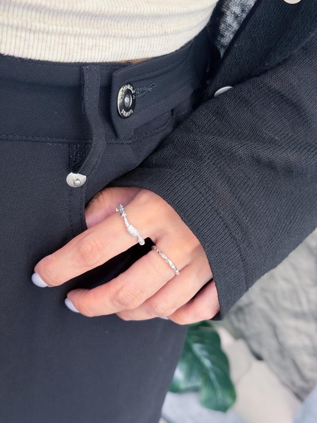 R1765 Iris Wavy Bamboo Ring