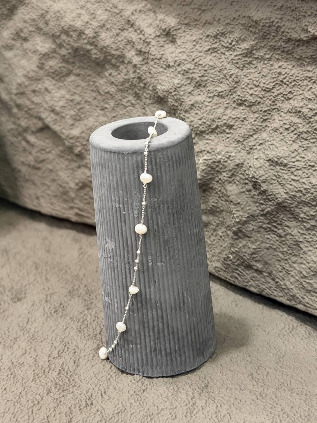 N1353 Freshwater Pearl Spaced Silver Chain Necklace