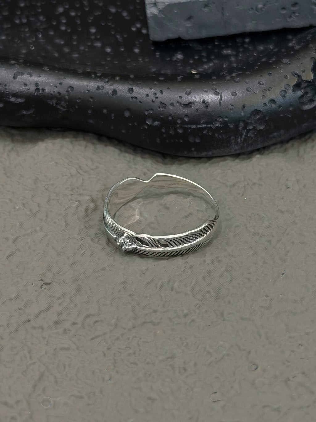 R1780 Distressed Slim Feather Zircon Ring