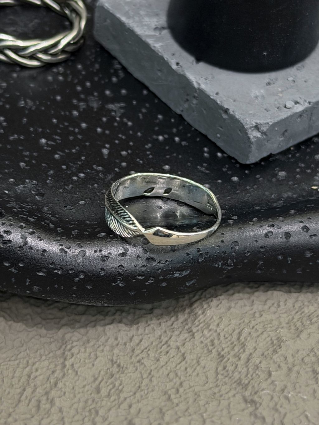 R1780 Distressed Slim Feather Zircon Ring