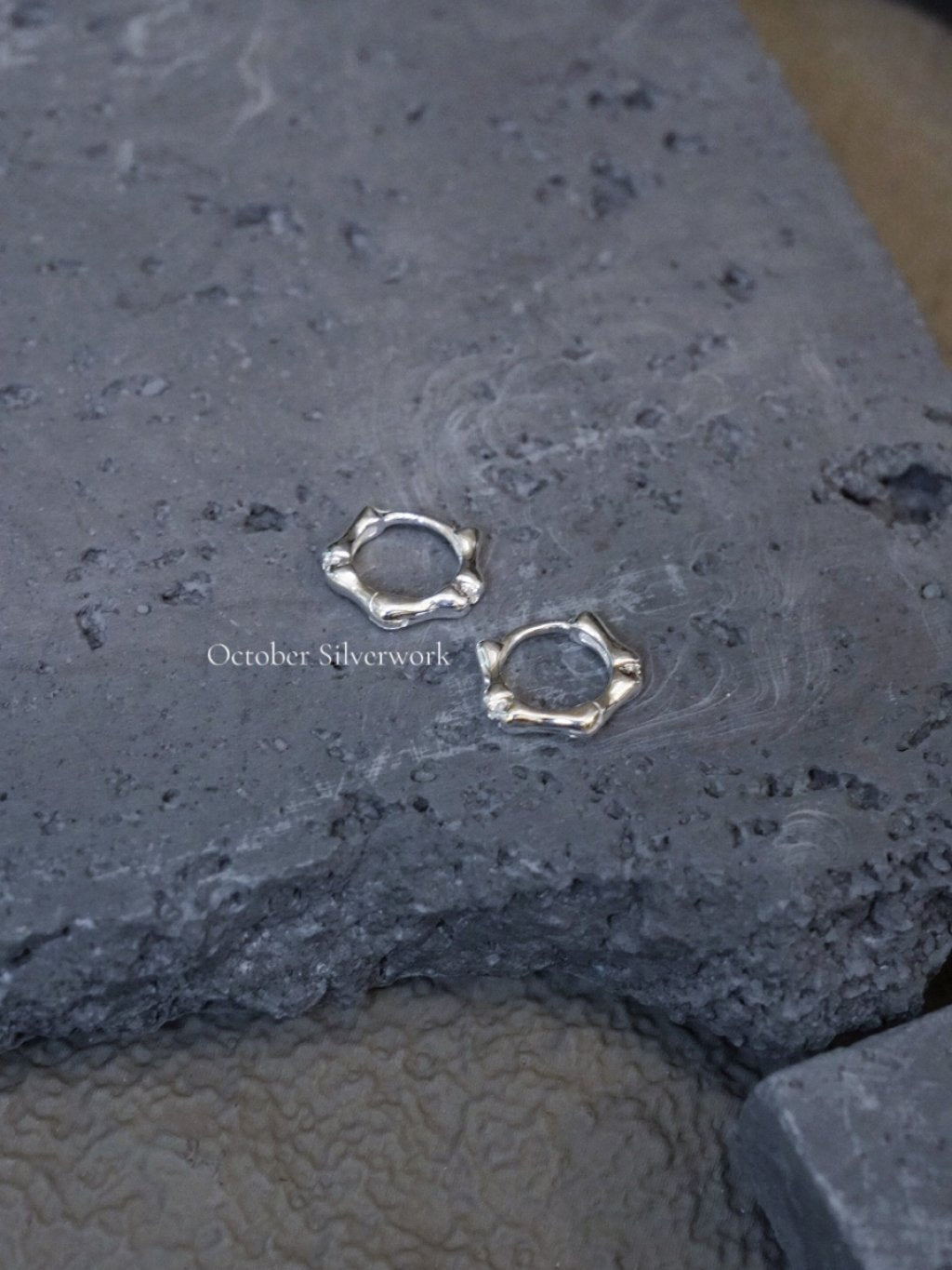 E1489 10mm Bamboo Hoop Earrings