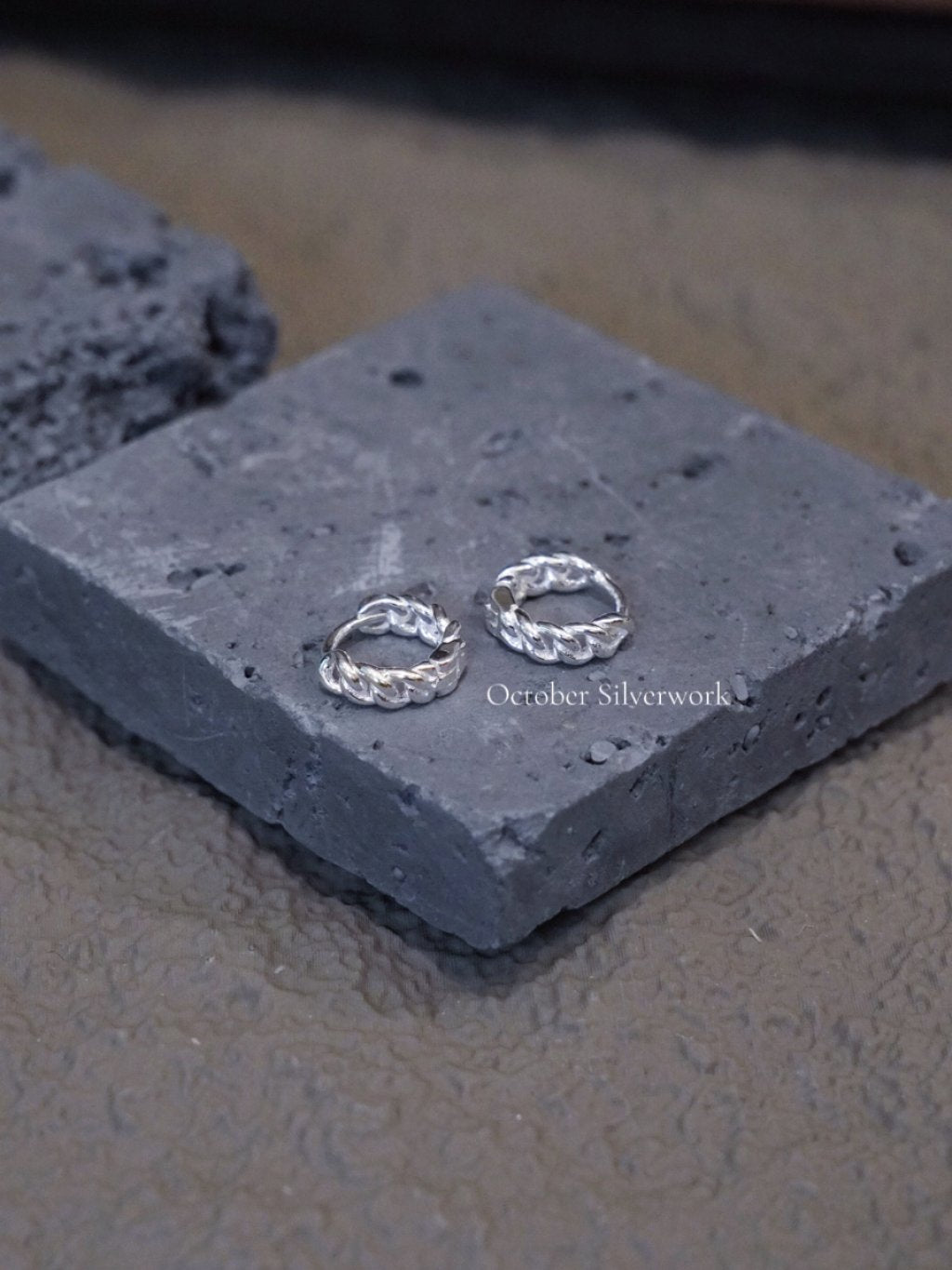 E1490 Cuban Link Earrings