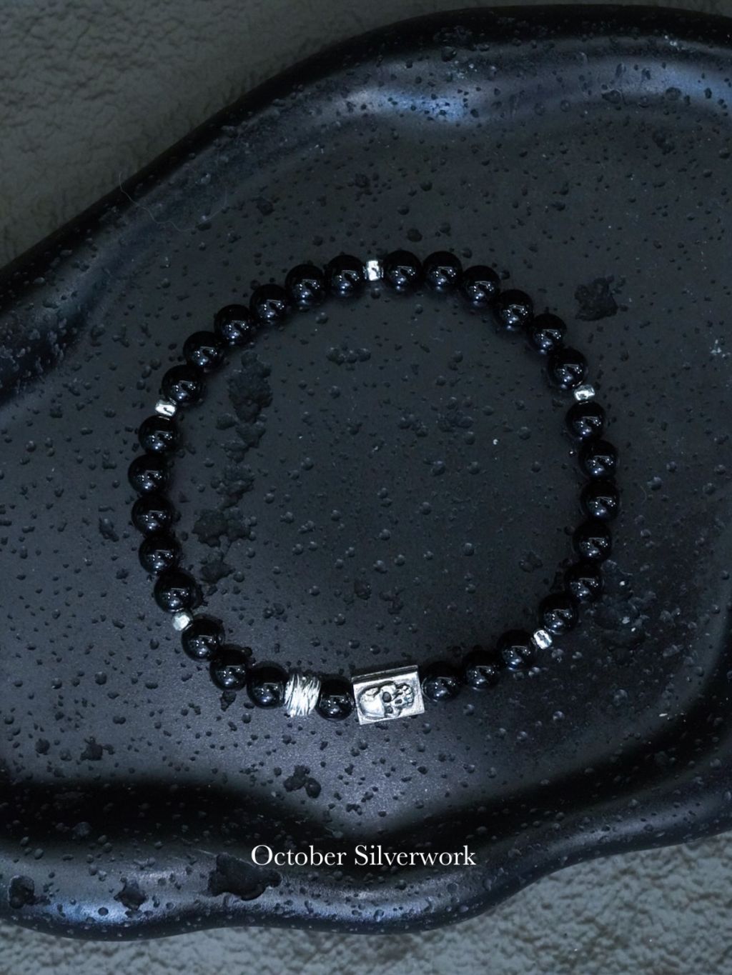B1566 6mm Men's Black Onyx Skull Stretch Bracelet