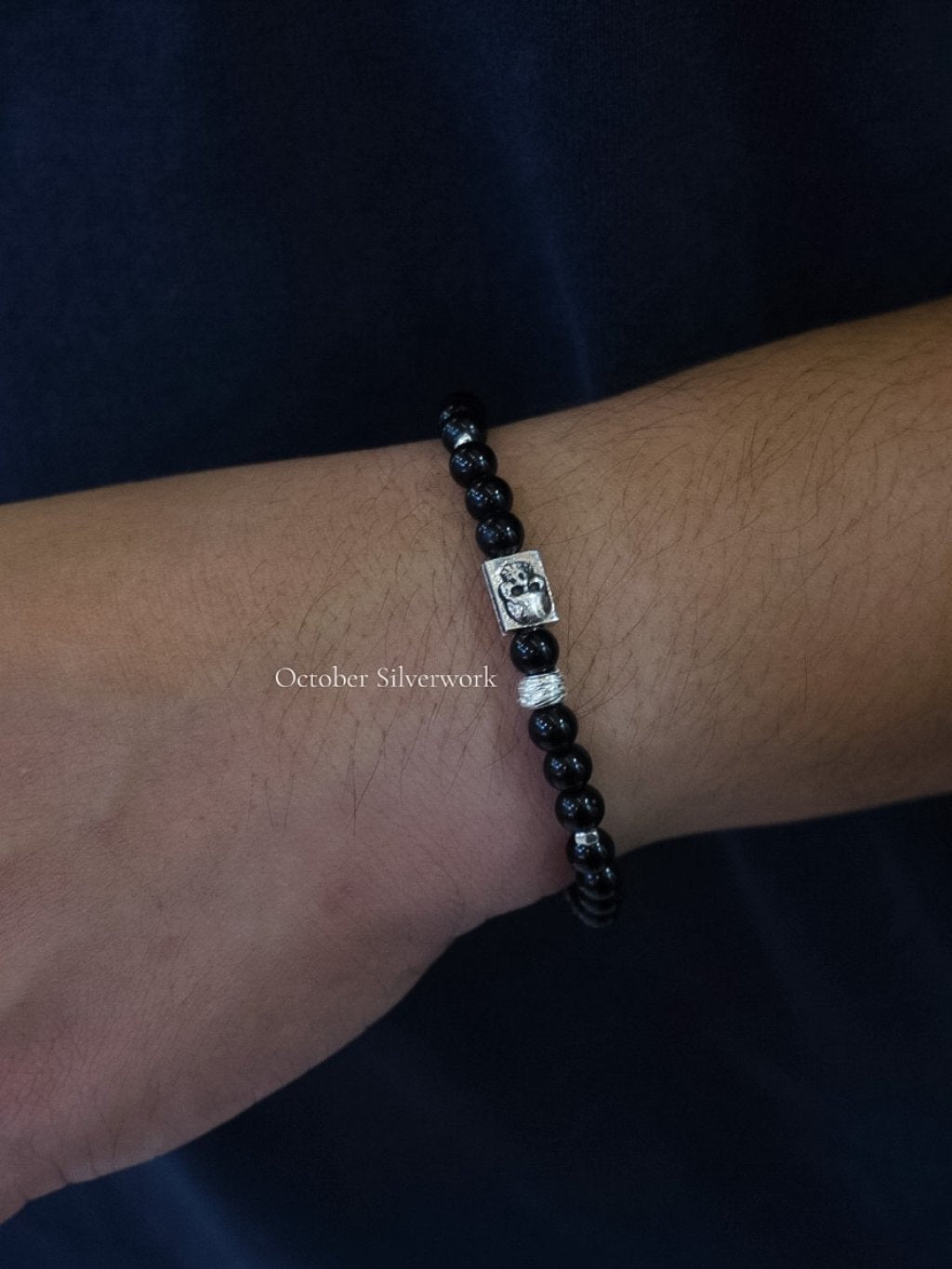 B1566 6mm Men's Black Onyx Skull Stretch Bracelet