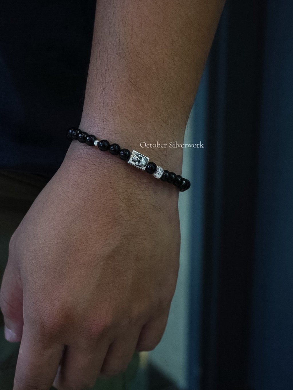 B1566 6mm Men's Black Onyx Skull Stretch Bracelet