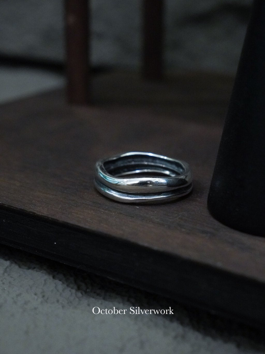 R1781 Polished vintage hammered ring