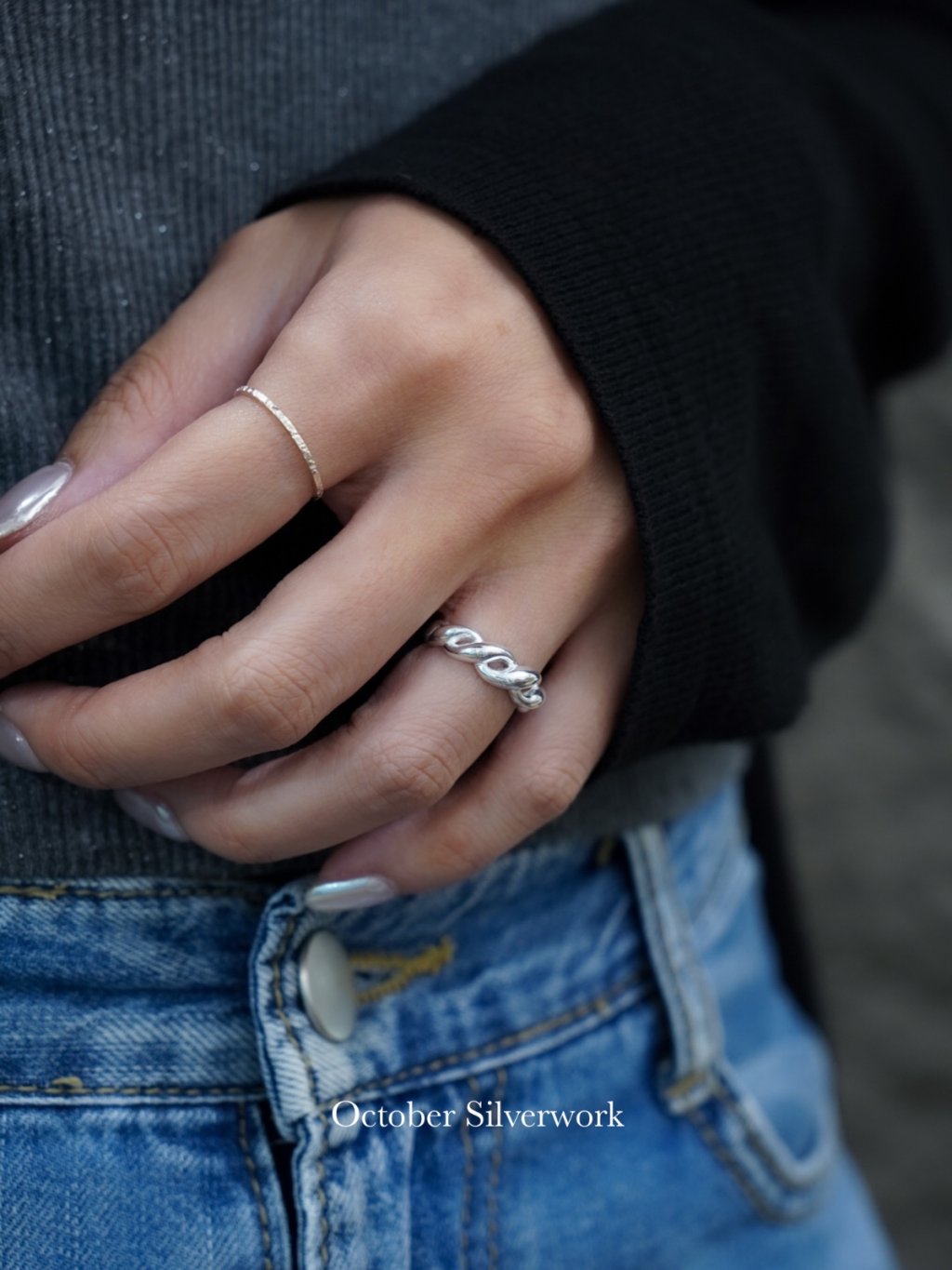 R1777 Large Twisted Pinky Ring