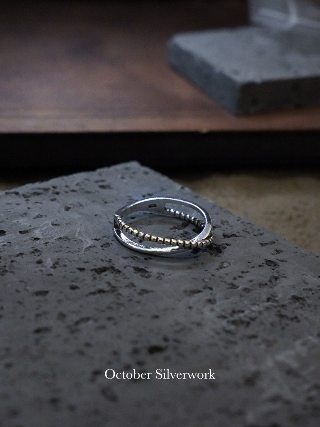 R1783 Vintage Cross Ring