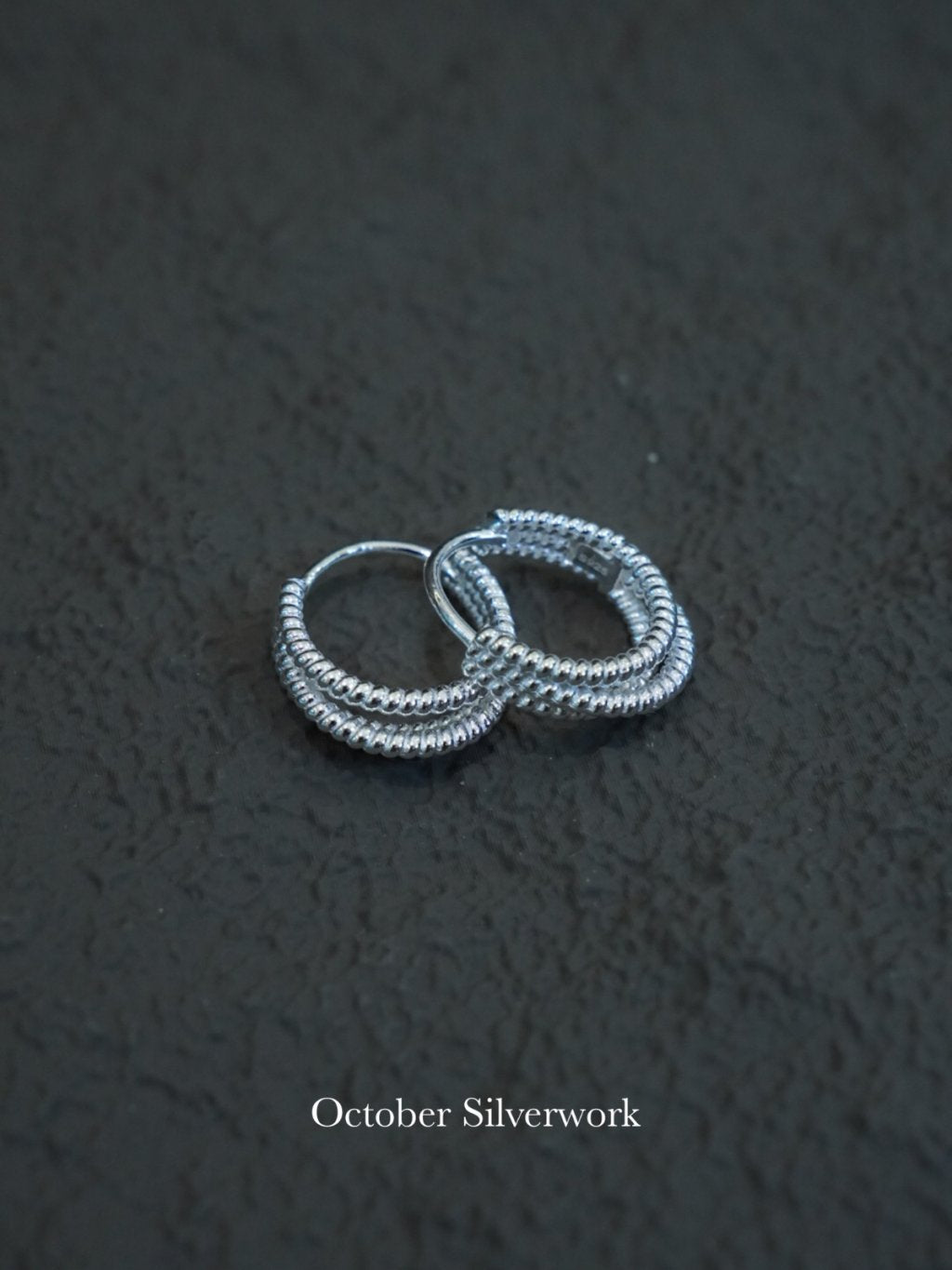 E1499 Oval Bead Earrings