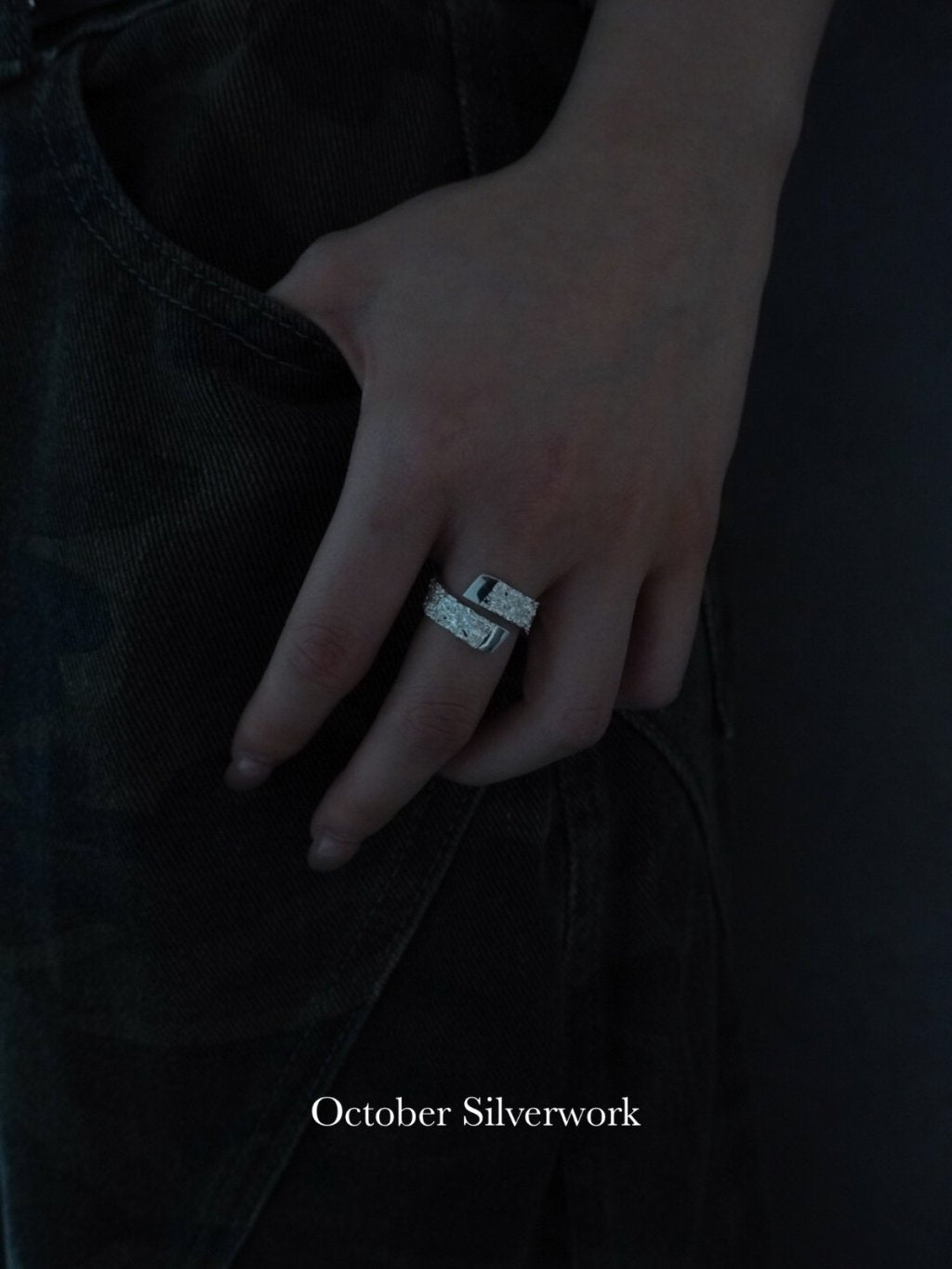 R1784 Double Layer Ring with Rock Texture