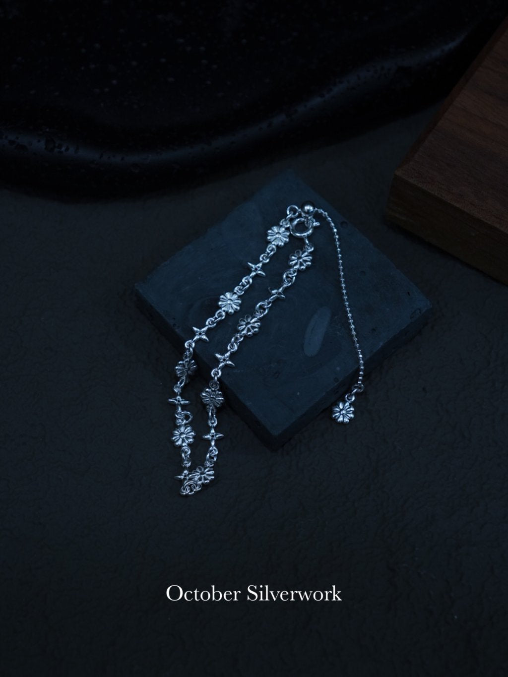 B1574 Flower Cross Pull Bracelet