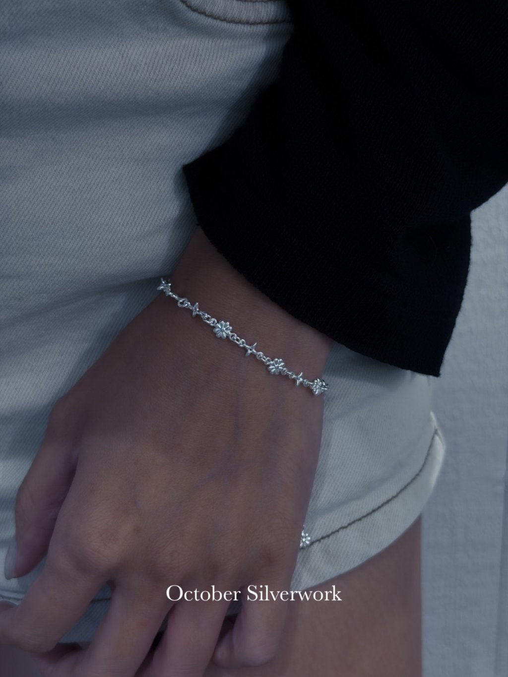 B1574 Flower Cross Pull Bracelet