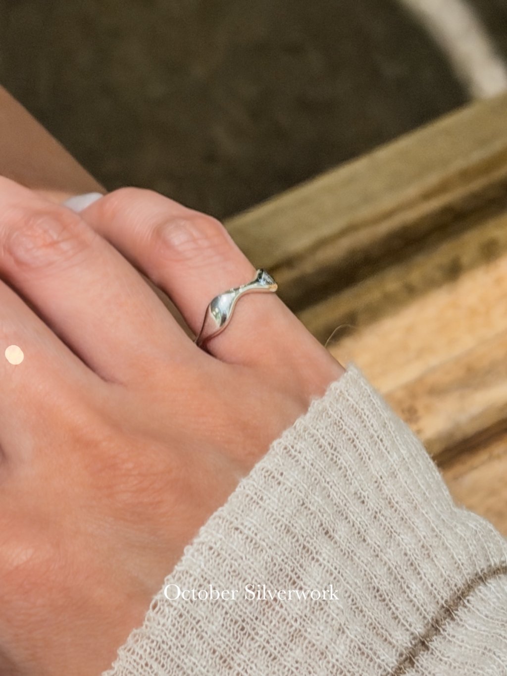 R1792 Wavy Tail Ring