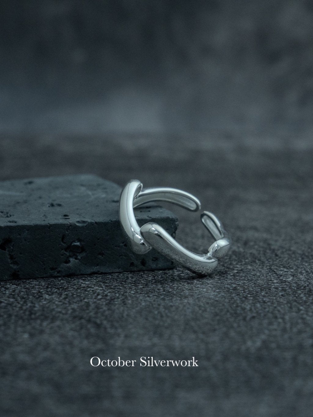 R1789 Wavy Layered Ring